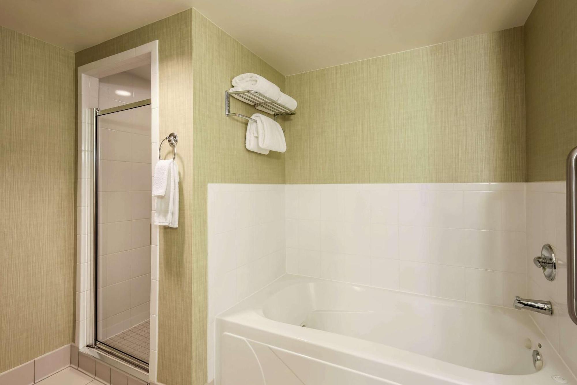 Hilton Garden Inn Chicago/Midway Airport Bedford Park Kültér fotó