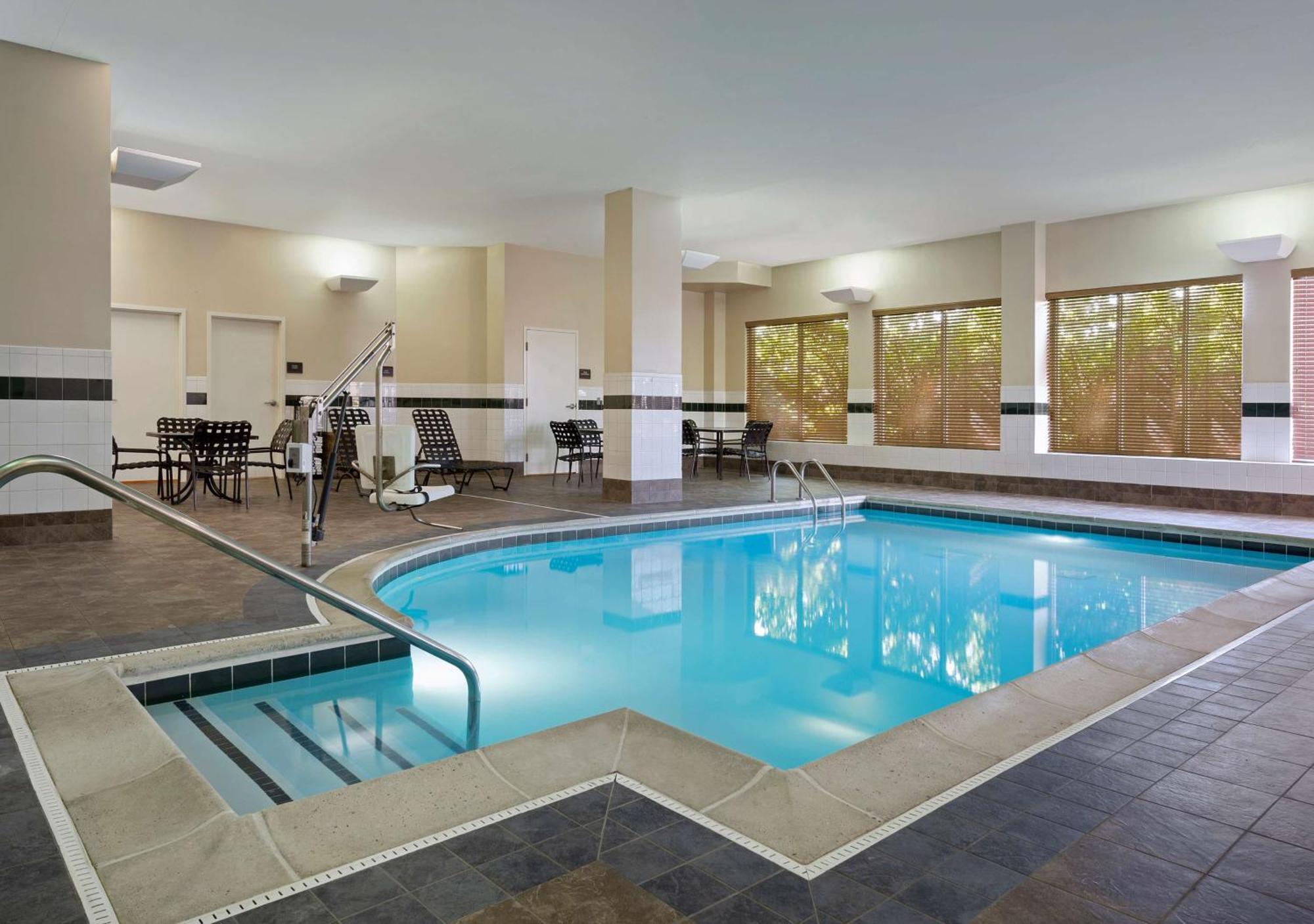 Hilton Garden Inn Chicago/Midway Airport Bedford Park Kültér fotó